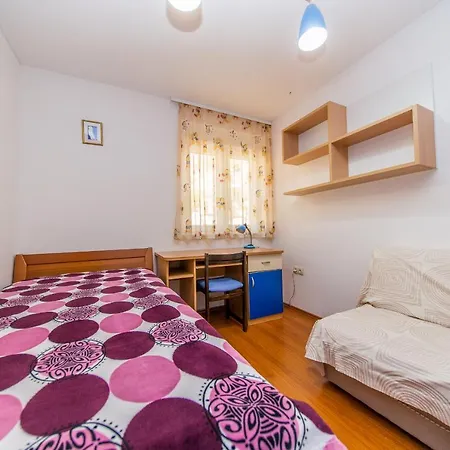 Luni Apartamento Lokva Rogoznica